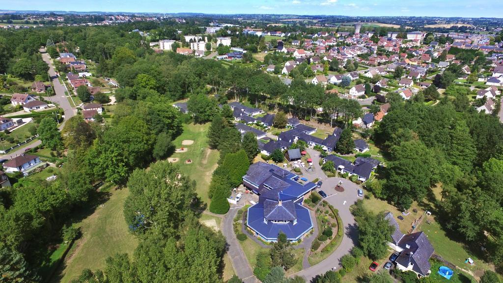 Vvf Normandie Forges-Les-Eaux Exterior photo